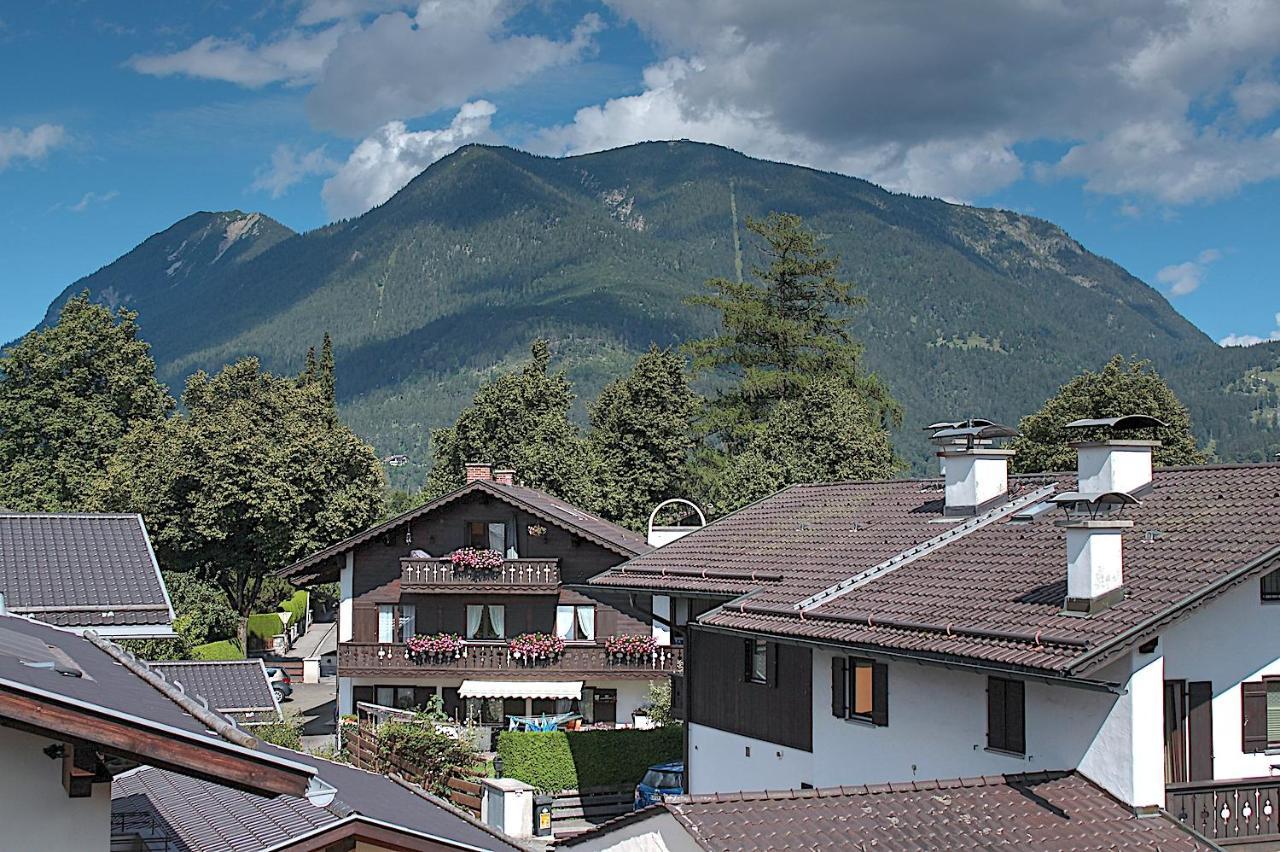 Ferienwohnung Chalet Waxenstein Garmisch-Partenkirchen Exterior foto